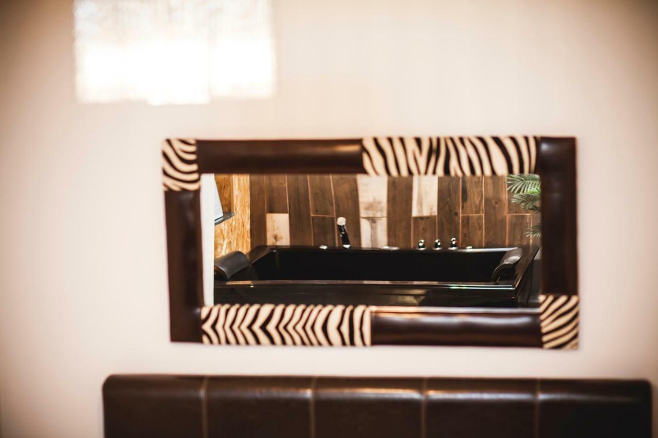 Junior Suites Con Jacuzzi Babilafuente Exteriér fotografie