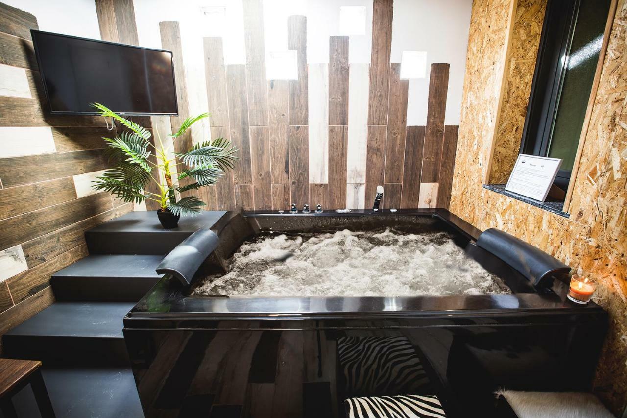 Junior Suites Con Jacuzzi Babilafuente Exteriér fotografie