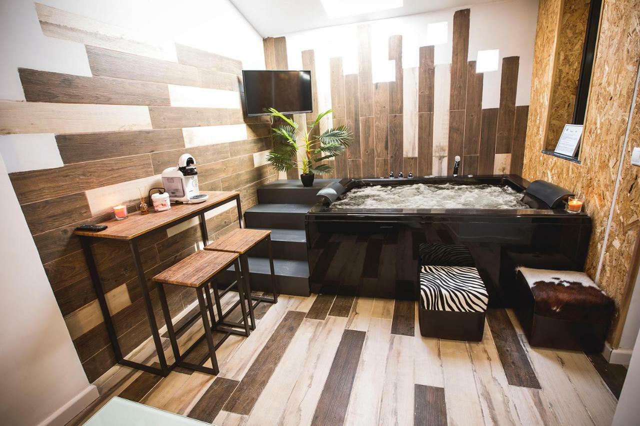 Junior Suites Con Jacuzzi Babilafuente Exteriér fotografie
